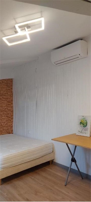 studio à la location -   33000  BORDEAUX, surface 21 m2 location studio - UBI475131431